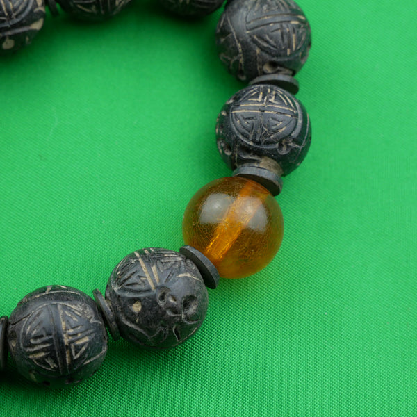 ANTIQUE CHEN XIANG LONGEVITY CHARACTER AND AMBER BEAD BRACELET